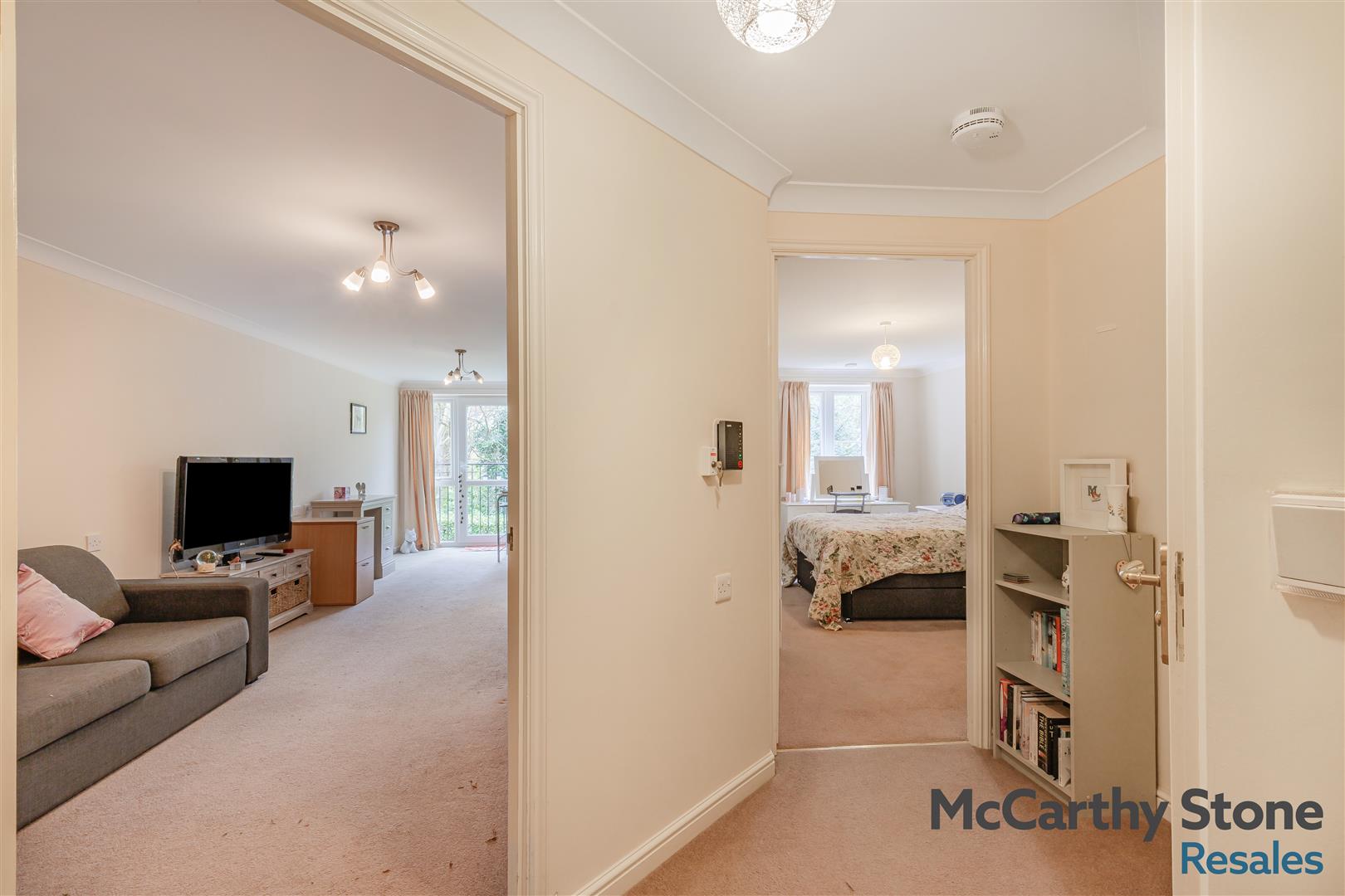 High Street South, Rushden, Northamptonshire, NN10 0FR