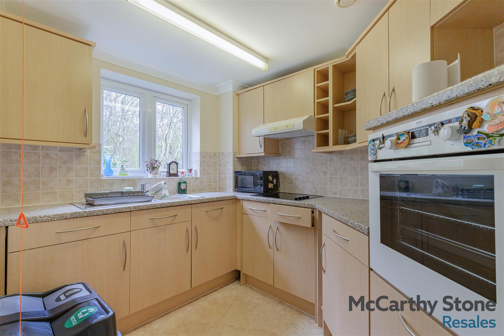 High Street South, Rushden, Northamptonshire, NN10 0FR