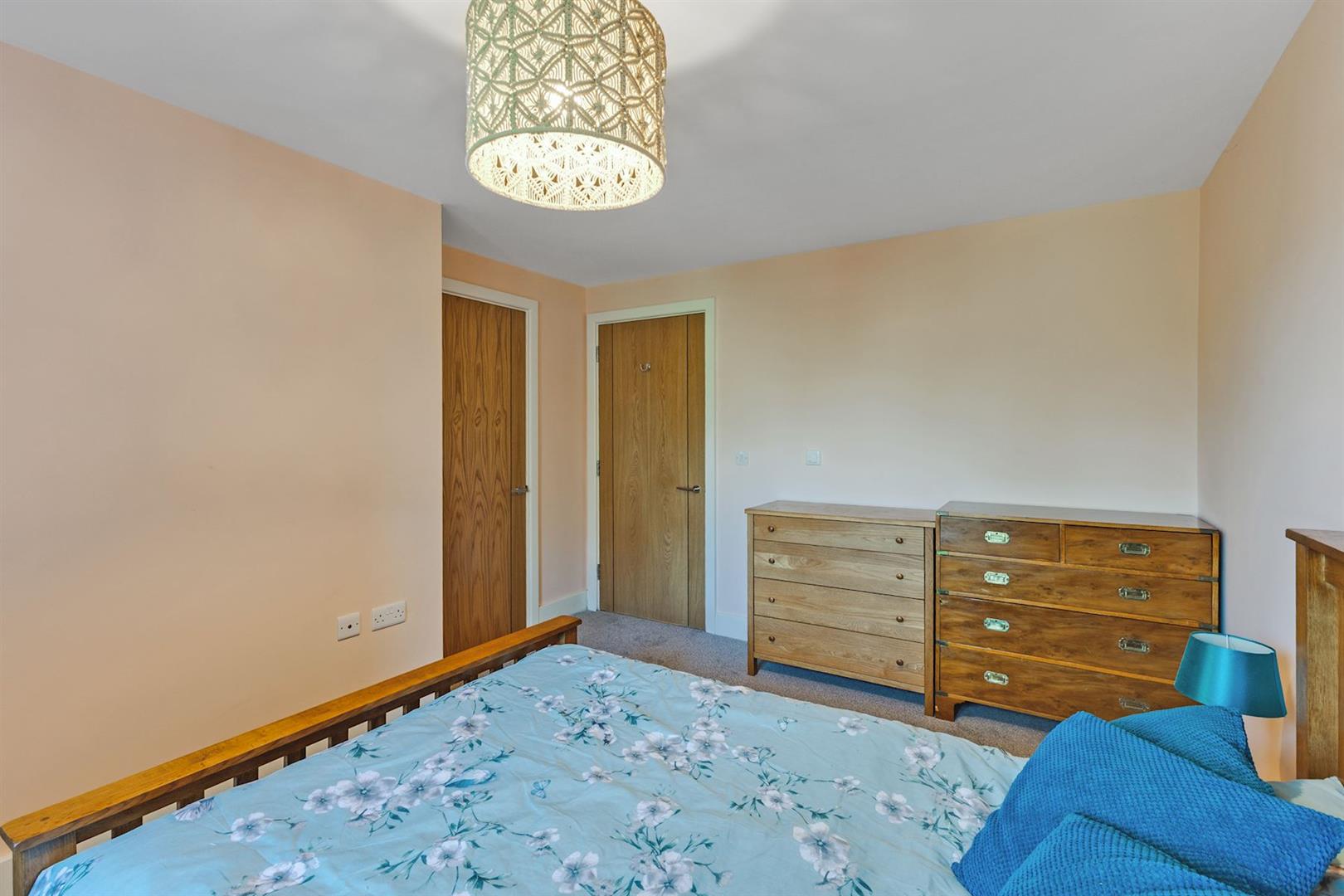 Wellington Road, Wokingham, RG40 2DS