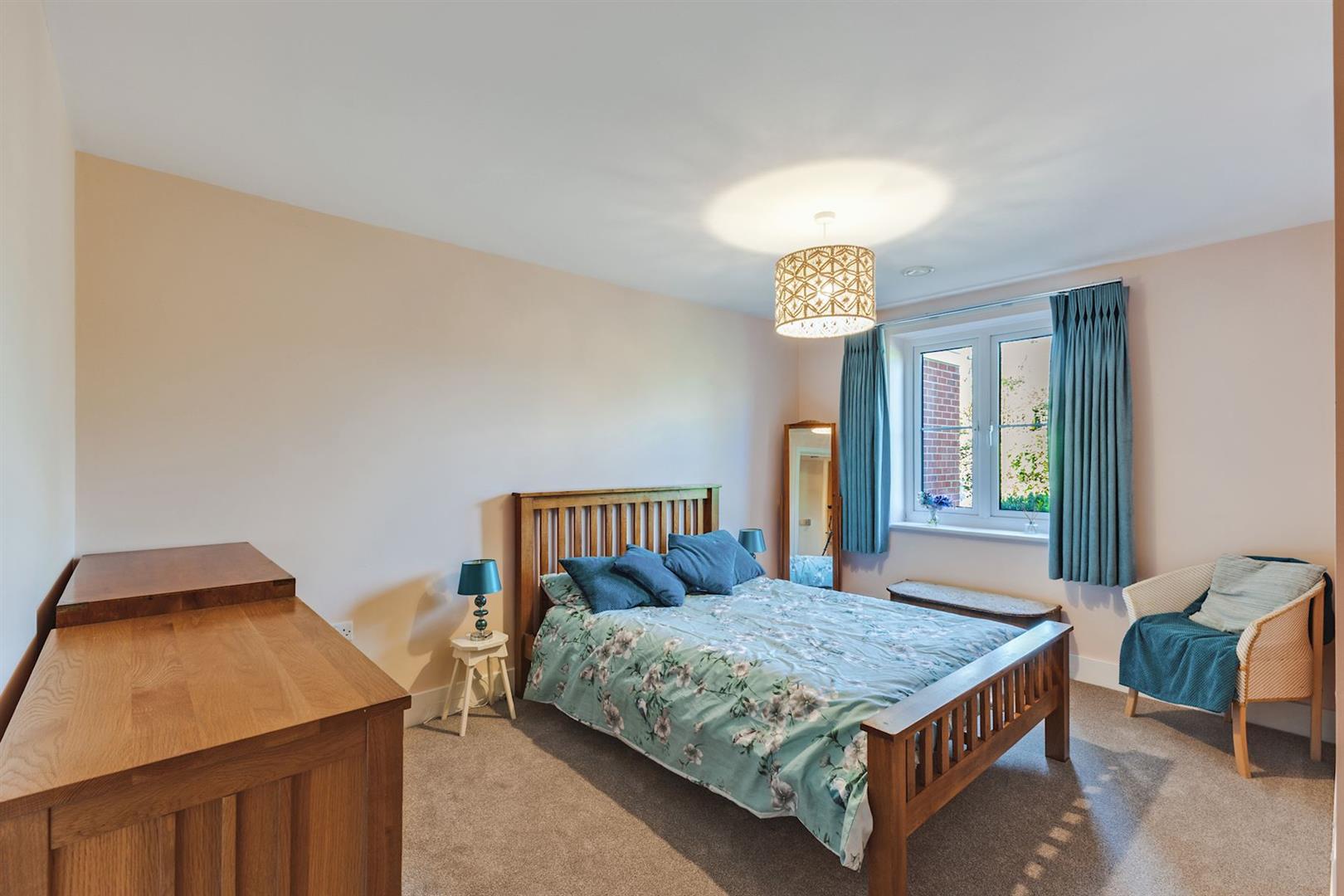 Wellington Road, Wokingham, RG40 2DS