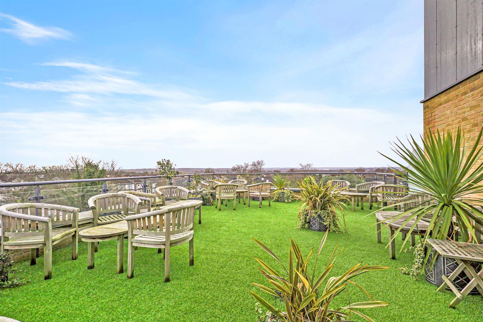 Albion Road, Bexleyheath, DA6 7AX