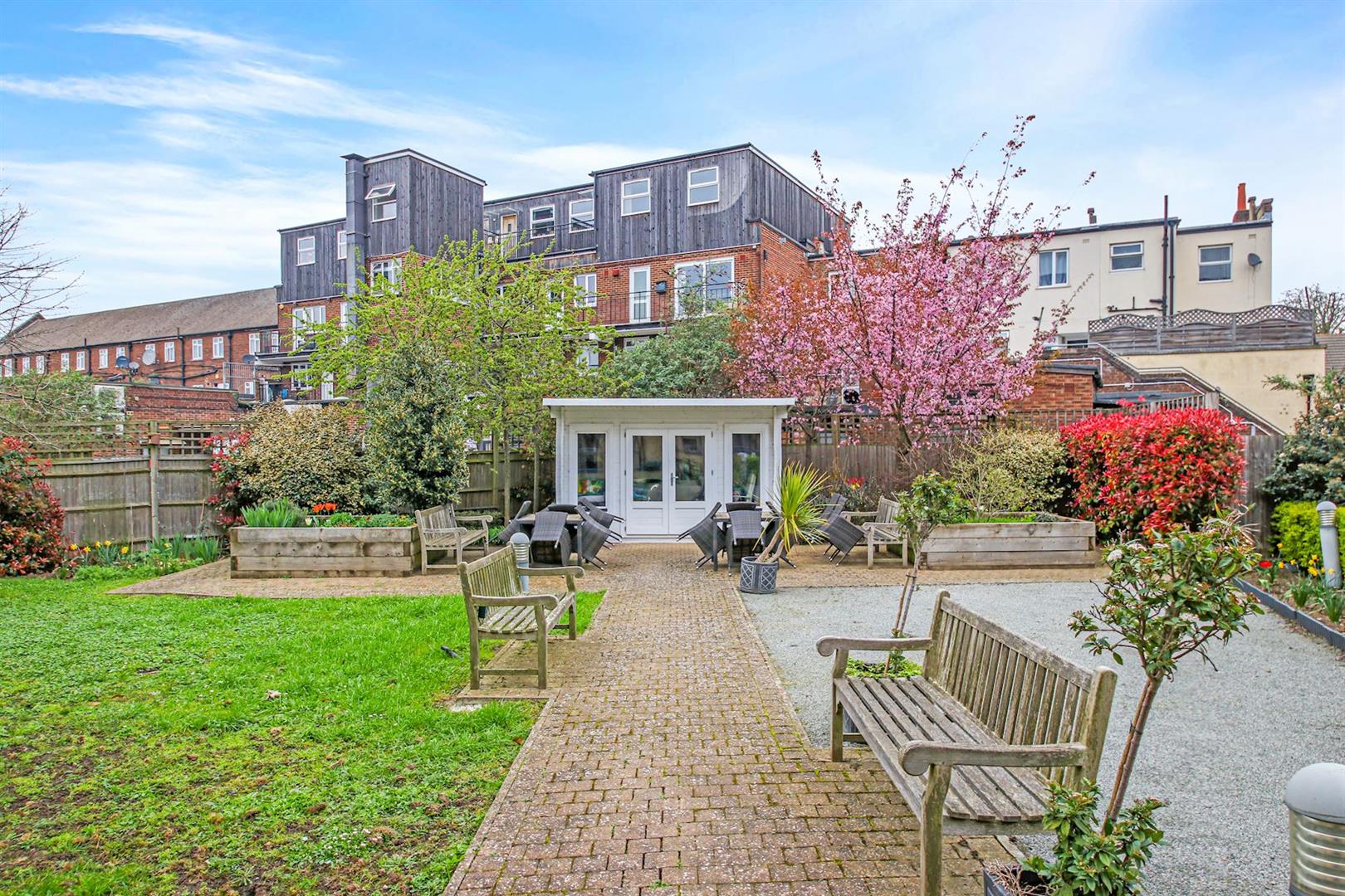 Albion Road, Bexleyheath, DA6 7AX