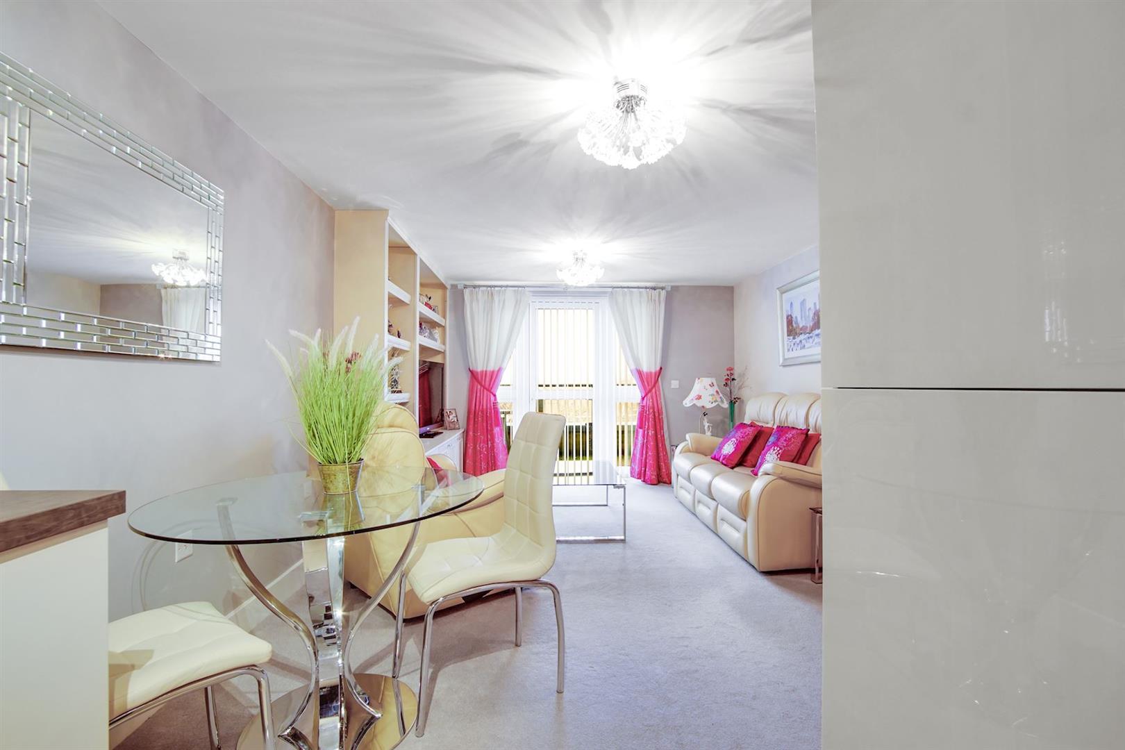 Albion Road, Bexleyheath, DA6 7AX