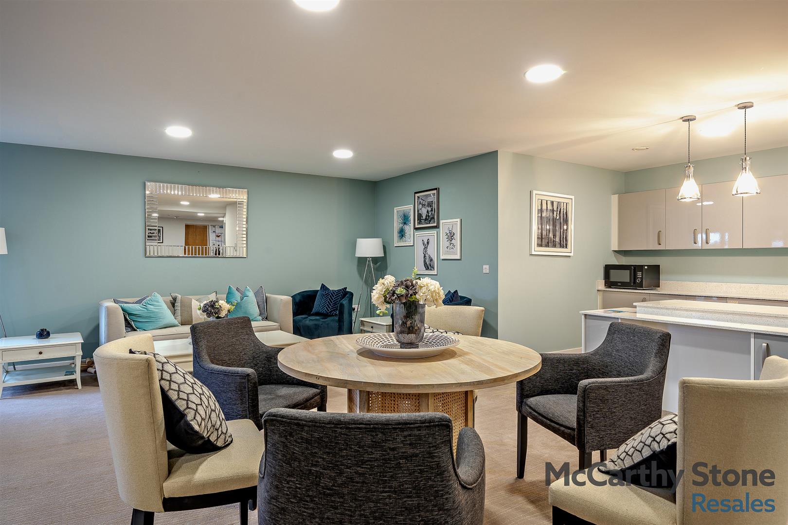 Castle Gate Endless Street, Salisbury