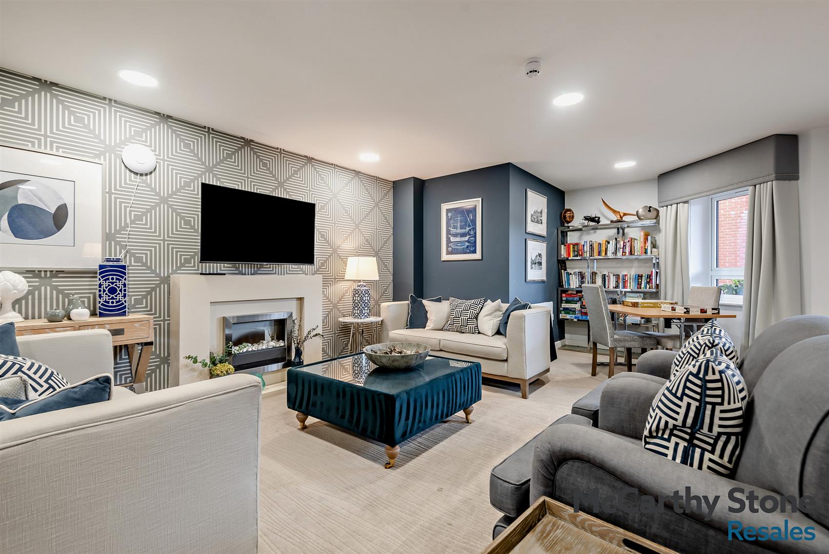 Castle Gate Endless Street, Salisbury