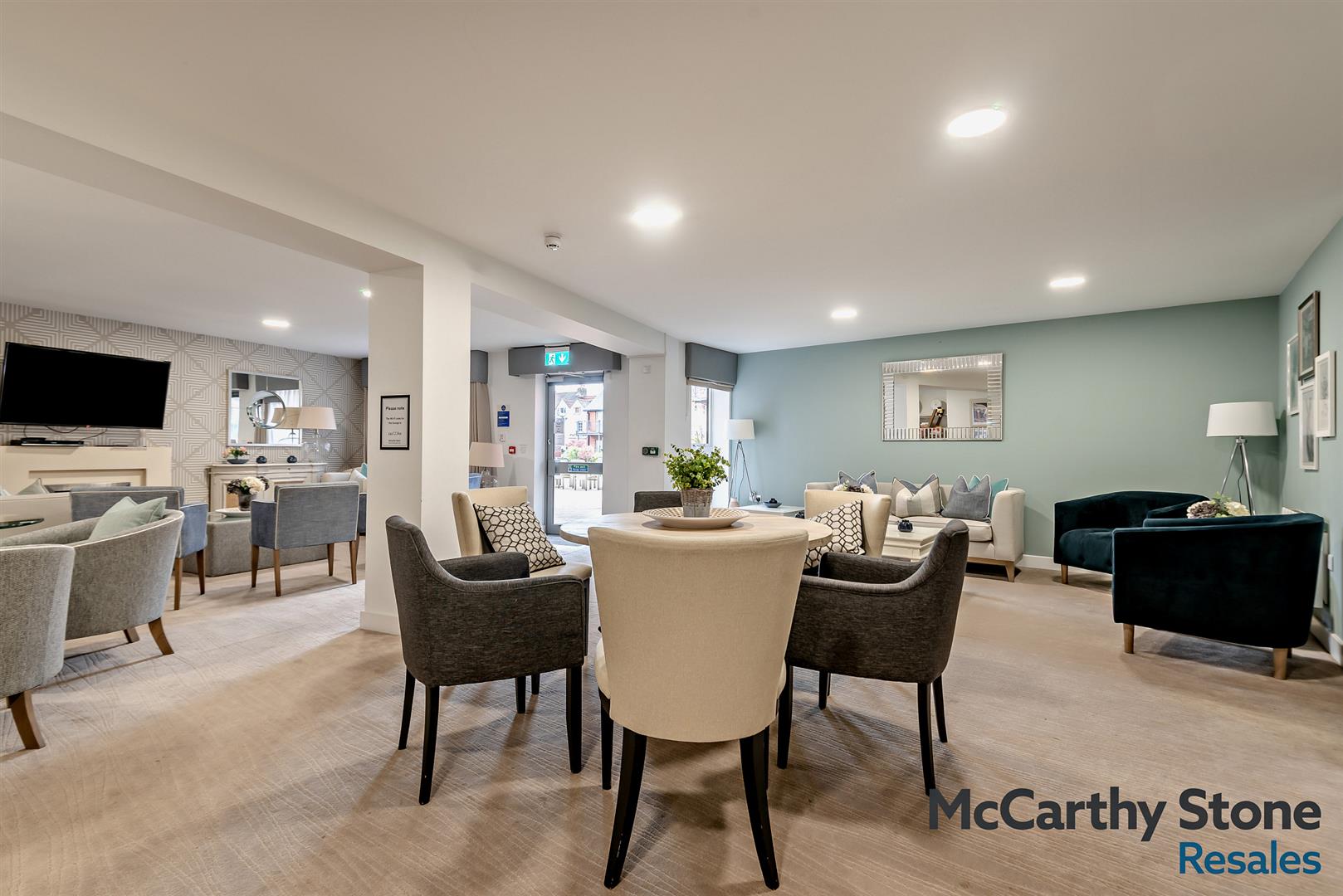 Castle Gate Endless Street, Salisbury