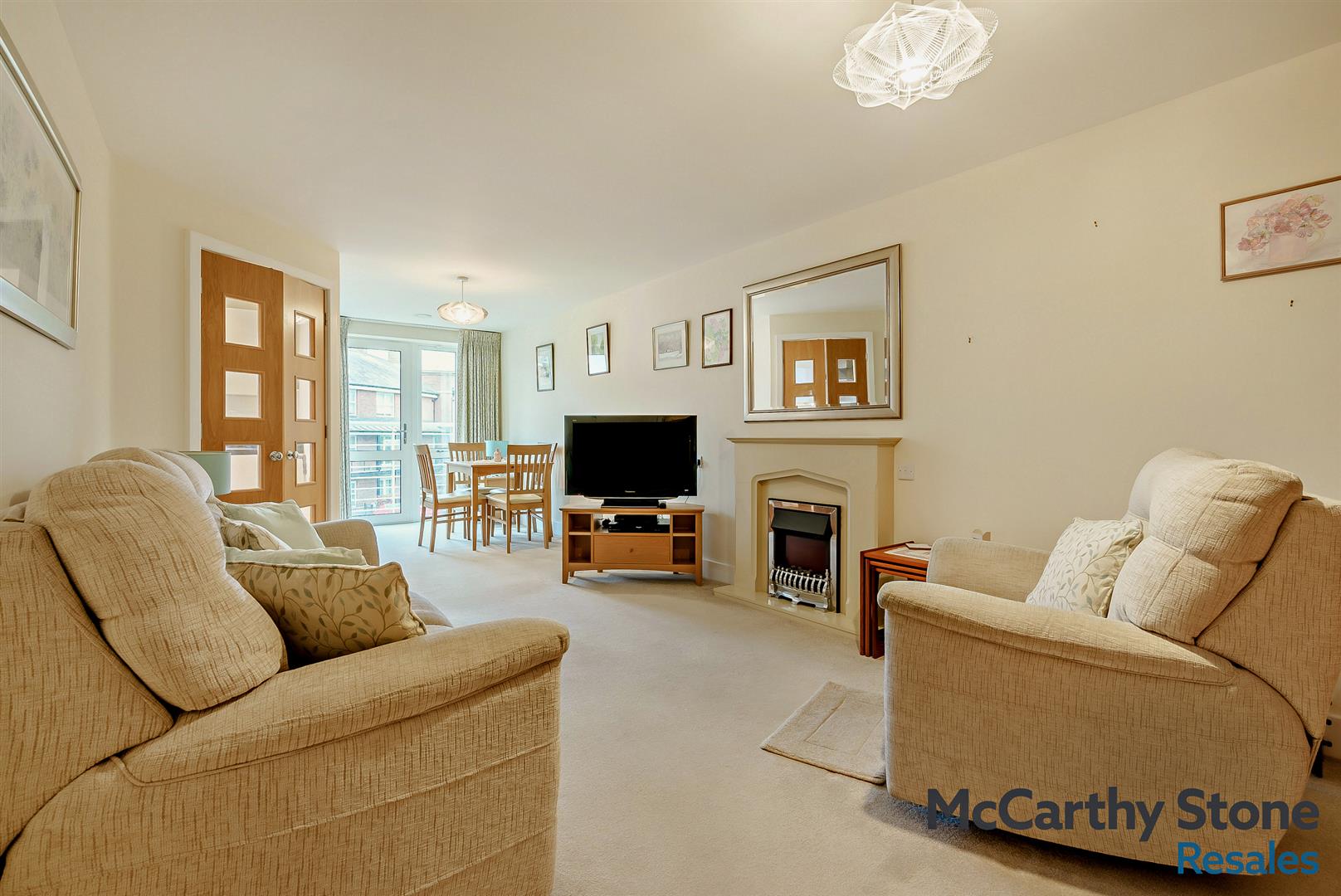 Josiah Drive, Ickenham