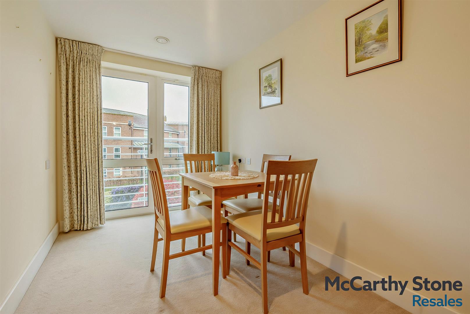 Josiah Drive, Ickenham