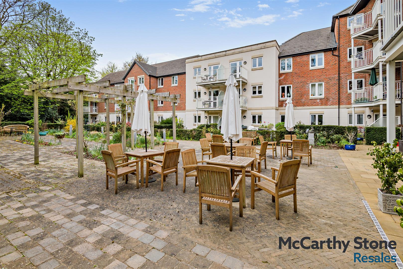 Shackleton Place, Bath Road, Devizes, Wiltshire, SN10 2GZ