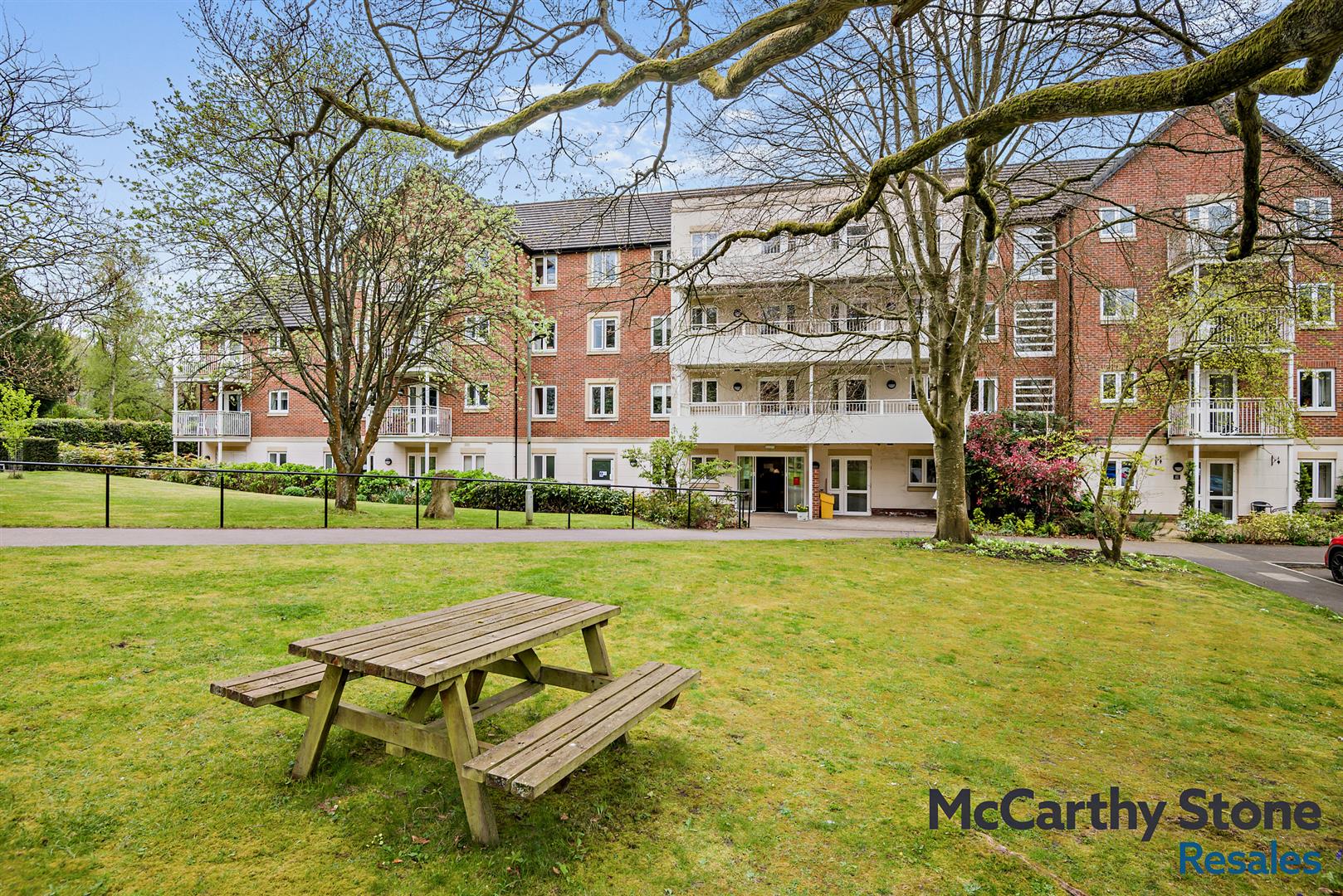 Shackleton Place, Bath Road, Devizes, Wiltshire, SN10 2GZ