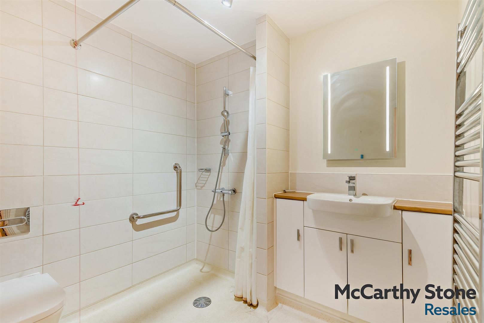 Shackleton Place, Bath Road, Devizes, Wiltshire, SN10 2GZ