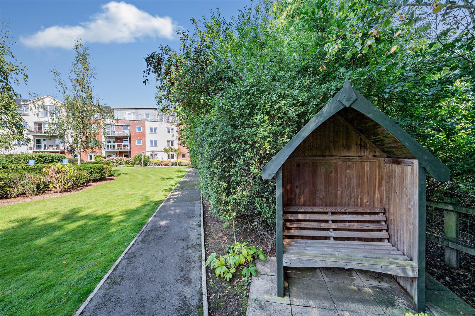 Ellisfields Court, Mount Street, Taunton TA1 3SS