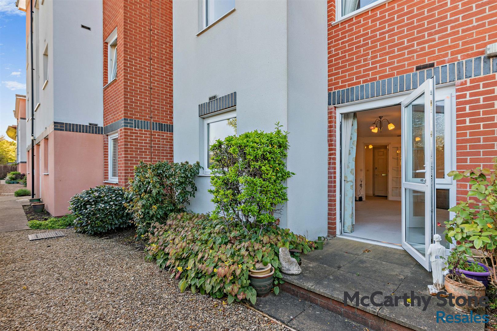 Benedict Court, Western Avenue, Newbury, Berkshire, RG14 1AR