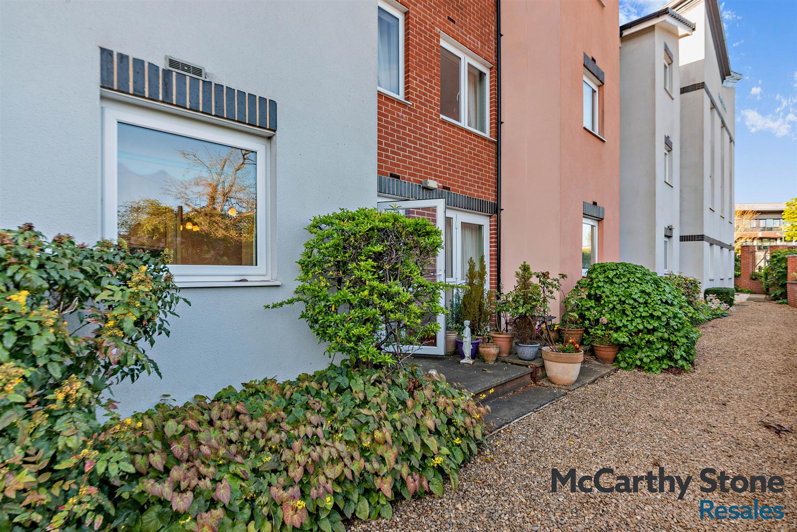 Benedict Court, Western Avenue, Newbury, Berkshire, RG14 1AR