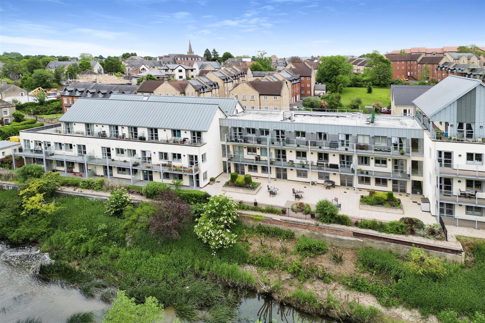 Bowles Court, Westmead Lane, Chippenham, Wiltshire, SN15 3GU