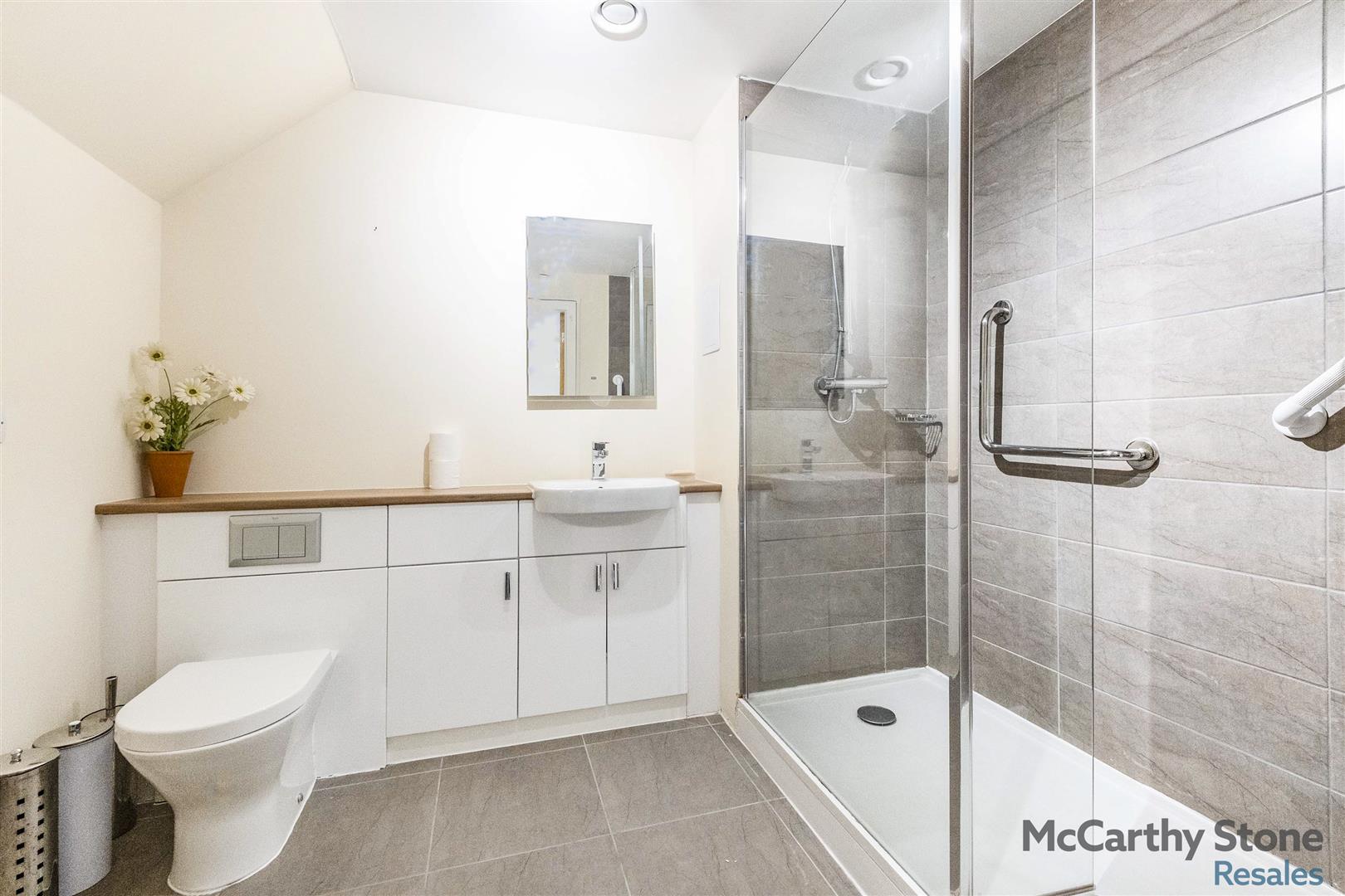 Oakwood Court, Crown Avenue, Inverness, IV2 3FN