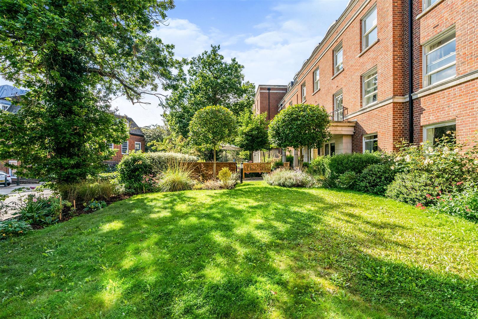 Peel Court, College Way, Welwyn Garden City, Hertfordshire, AL8 6DG