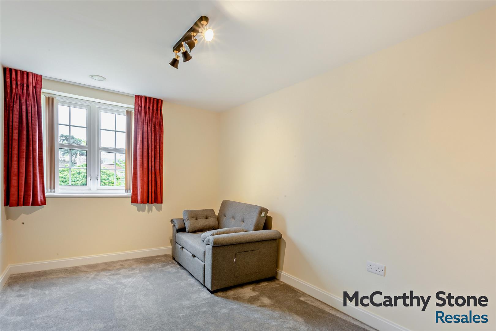 Parkland Place, Shortmead Street, Biggleswade, Bedfordshire, SG18 0RE