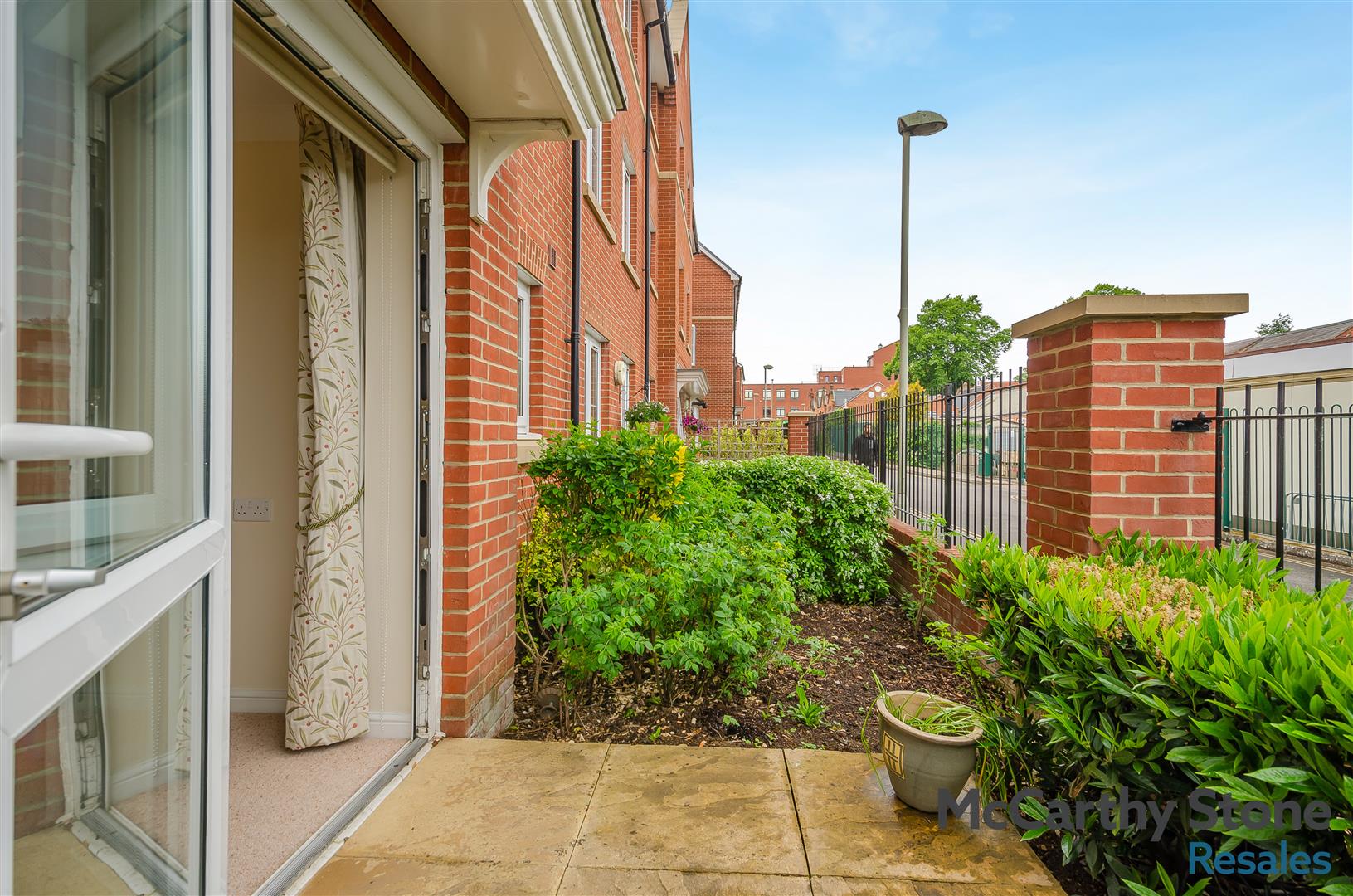 Foxhall Court, School Lane, Banbury