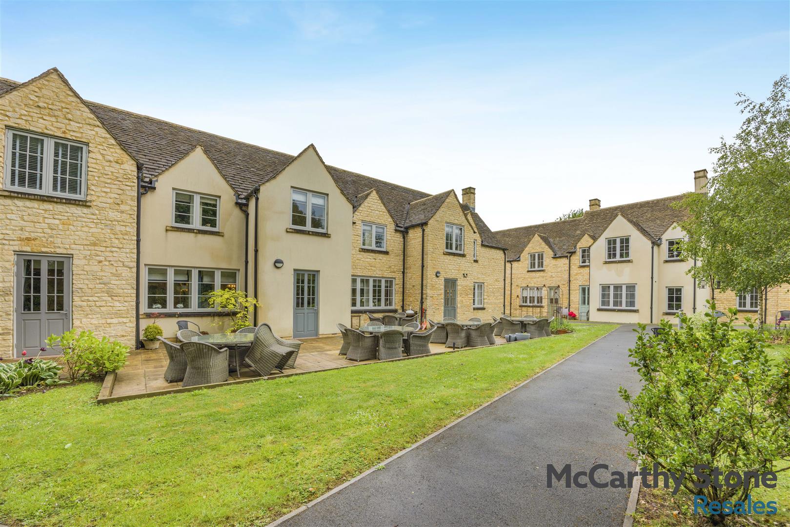 Hawkesbury Place, Fosseway, Stow on the Wold