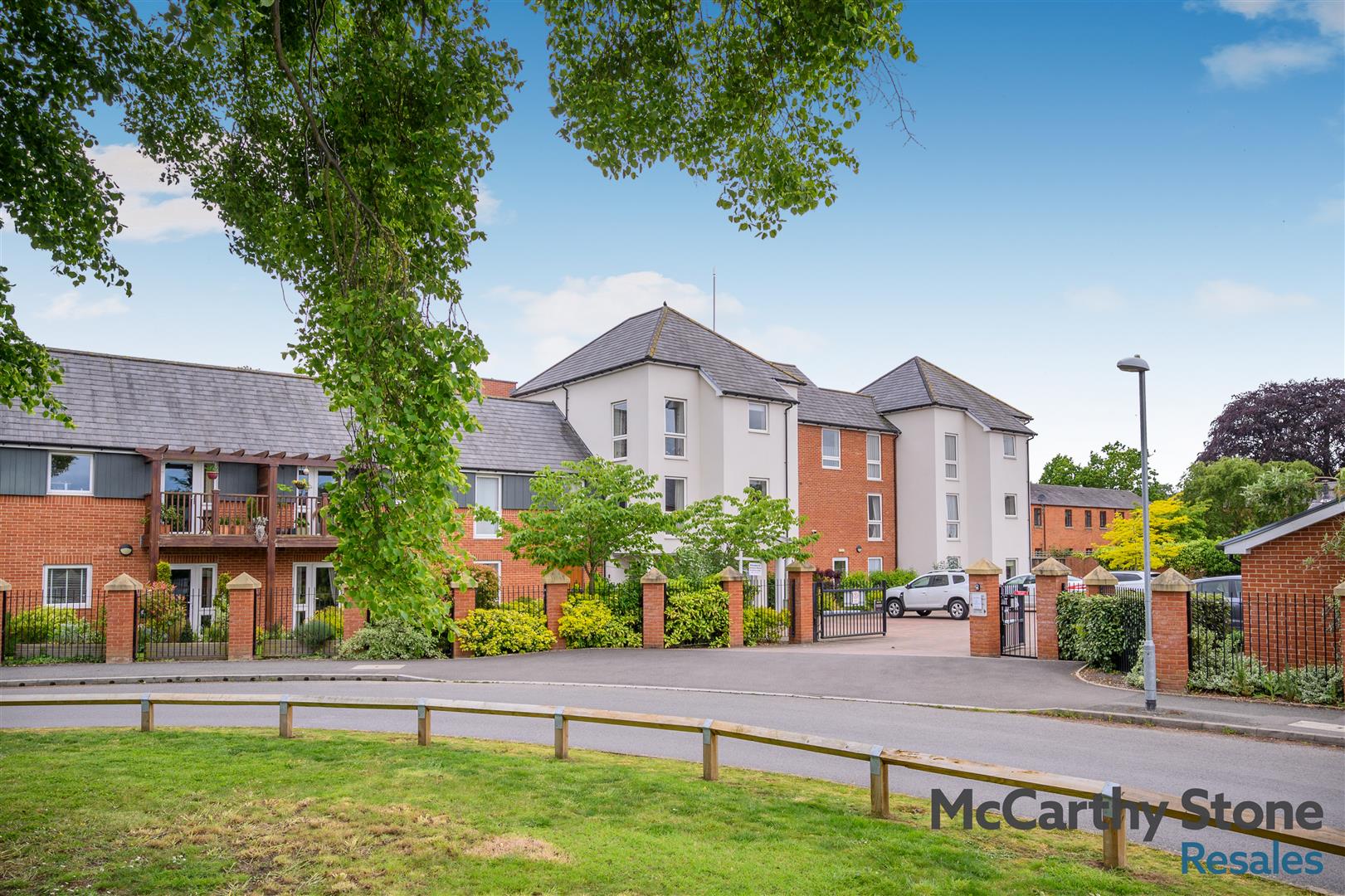 Jackson Place, Fields Park Drive, Alcester, Warwickshire, B49 6GR
