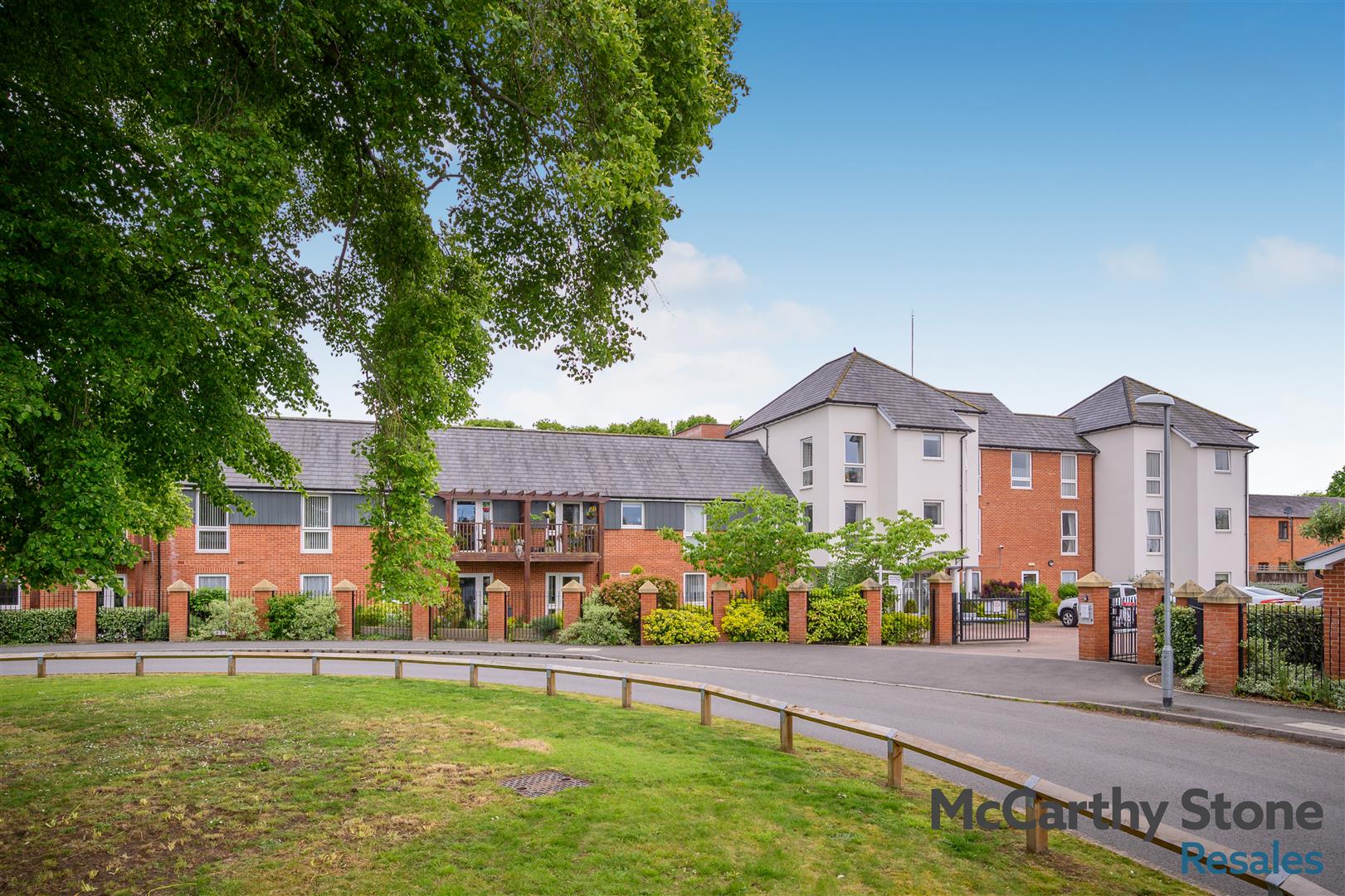 Jackson Place, Fields Park Drive, Alcester, Warwickshire, B49 6GR