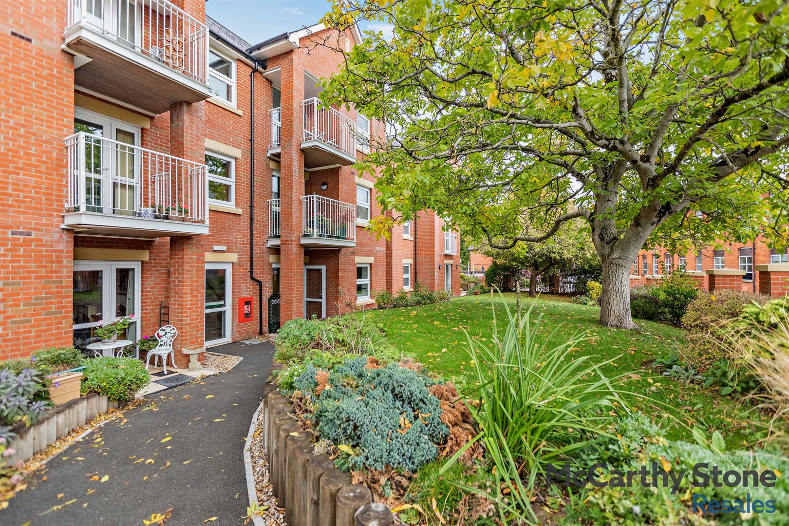 Dukes Court, Bulford, Wellington