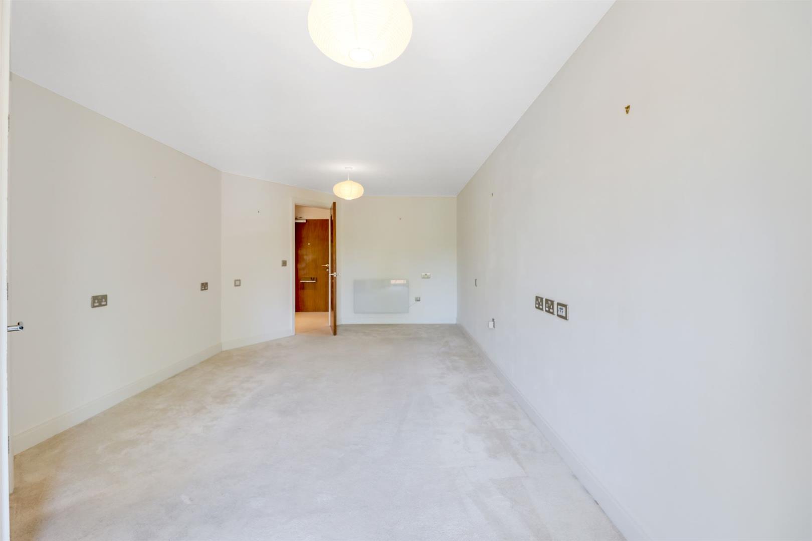 Manor Park Road, Chislehurst, BR7 5FT