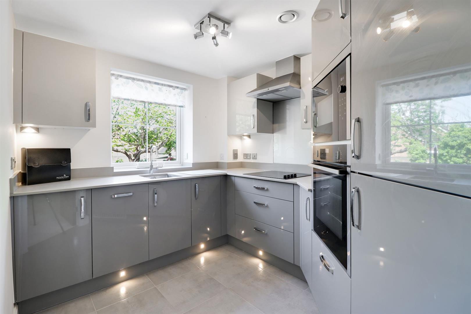 Manor Park Road, Chislehurst, BR7 5FT