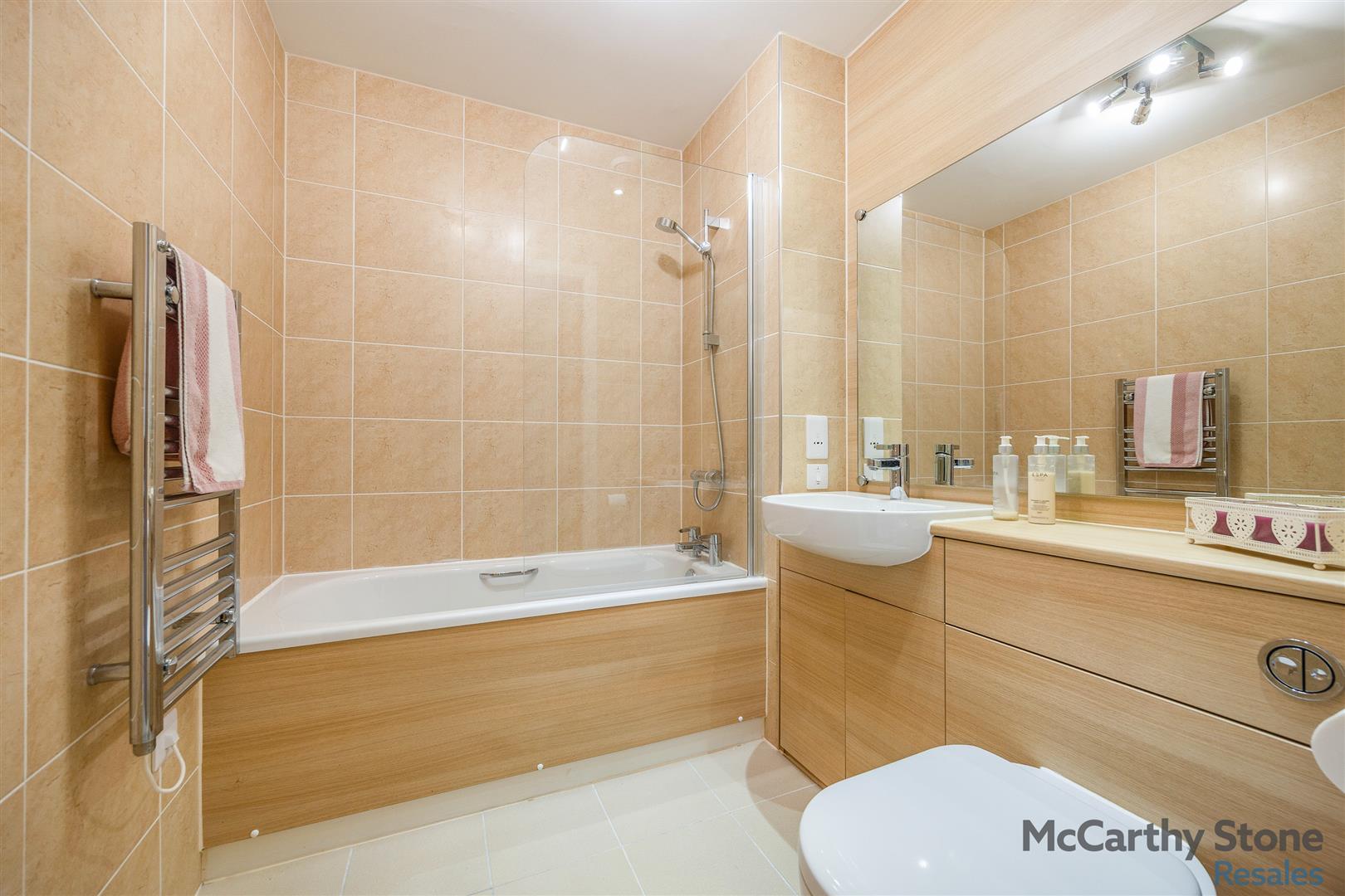 Merrilees Gate, 50 Baberton Avenue, Juniper Green, EH14 5DU
