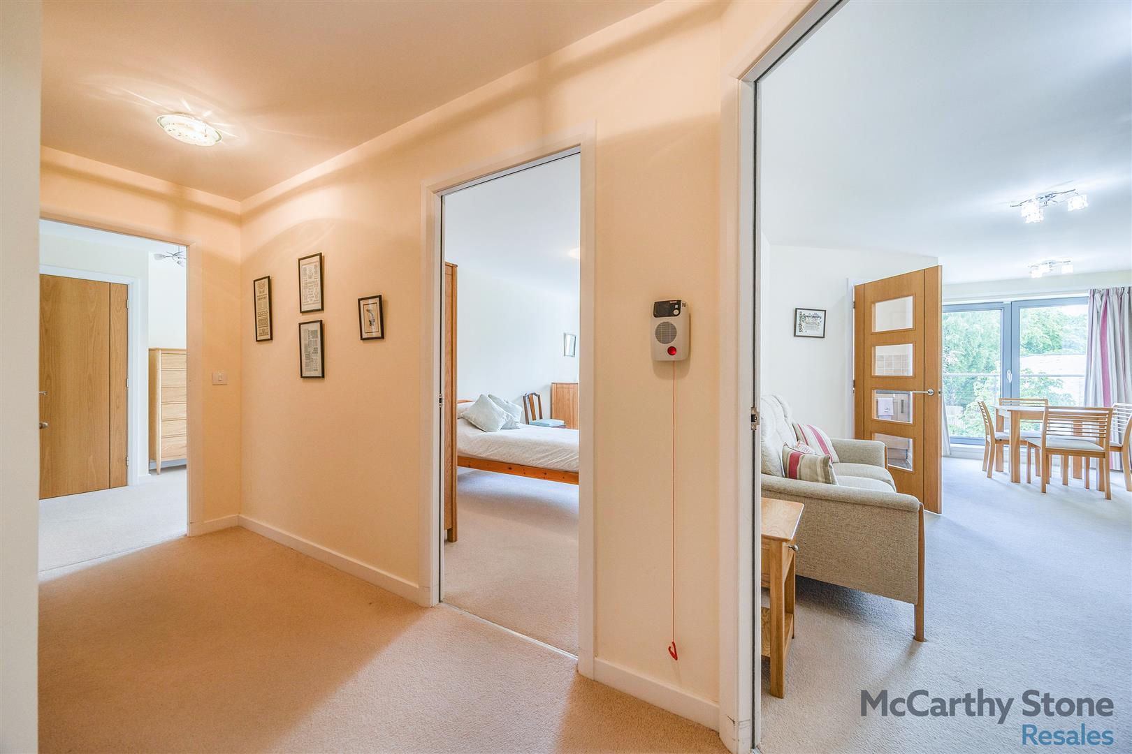 Merrilees Gate, 50 Baberton Avenue, Juniper Green, EH14 5DU