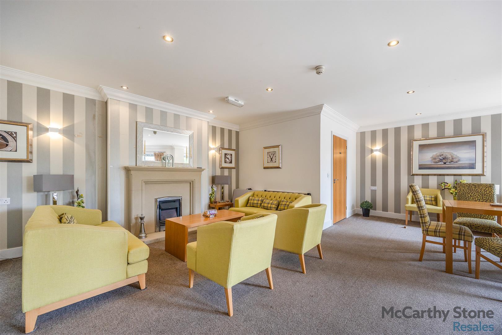 Merrilees Gate, 50 Baberton Avenue, Juniper Green, EH14 5DU