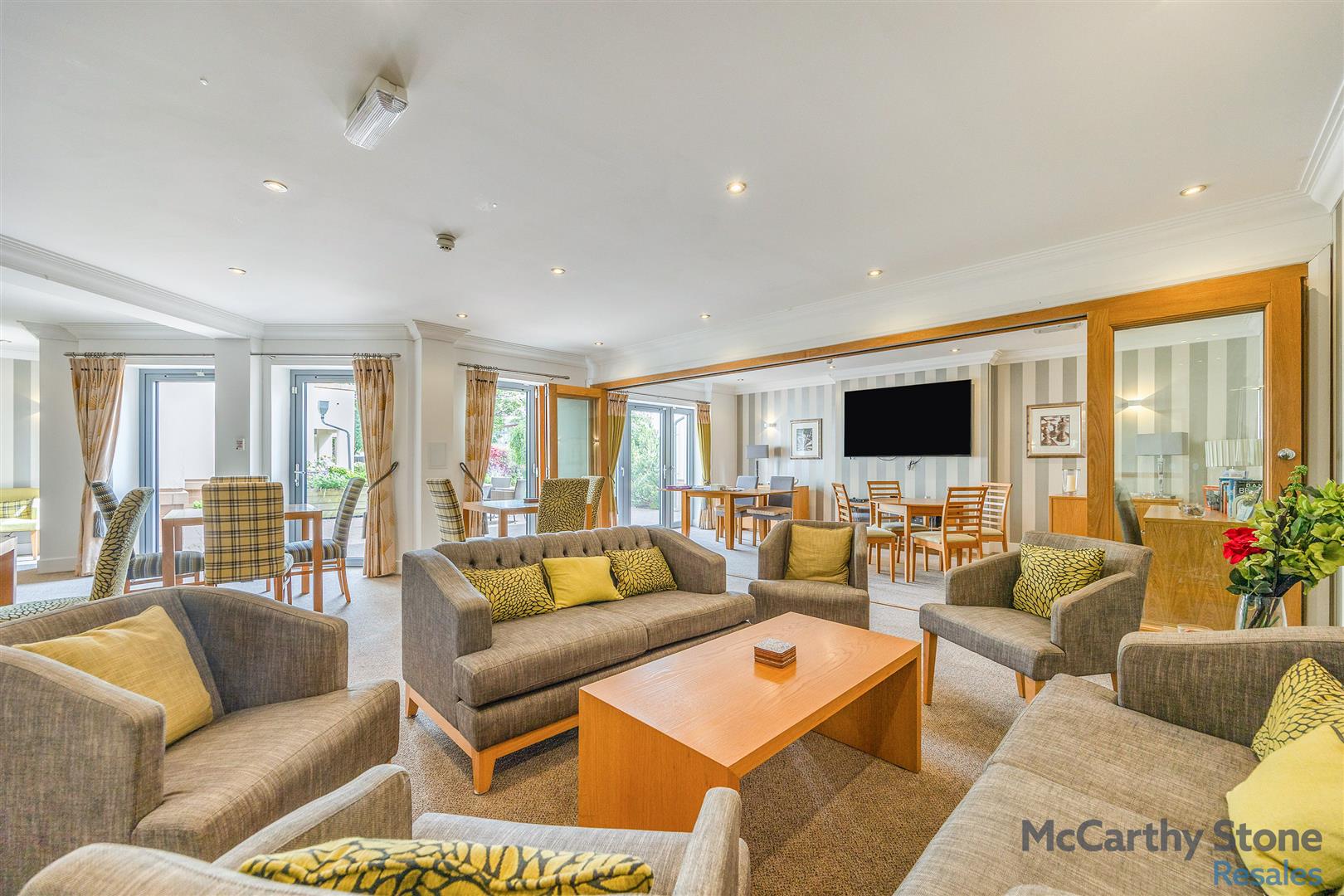 Merrilees Gate, 50 Baberton Avenue, Juniper Green, EH14 5DU
