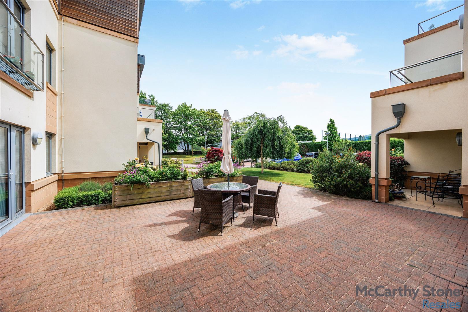 Merrilees Gate, 50 Baberton Avenue, Juniper Green, EH14 5DU