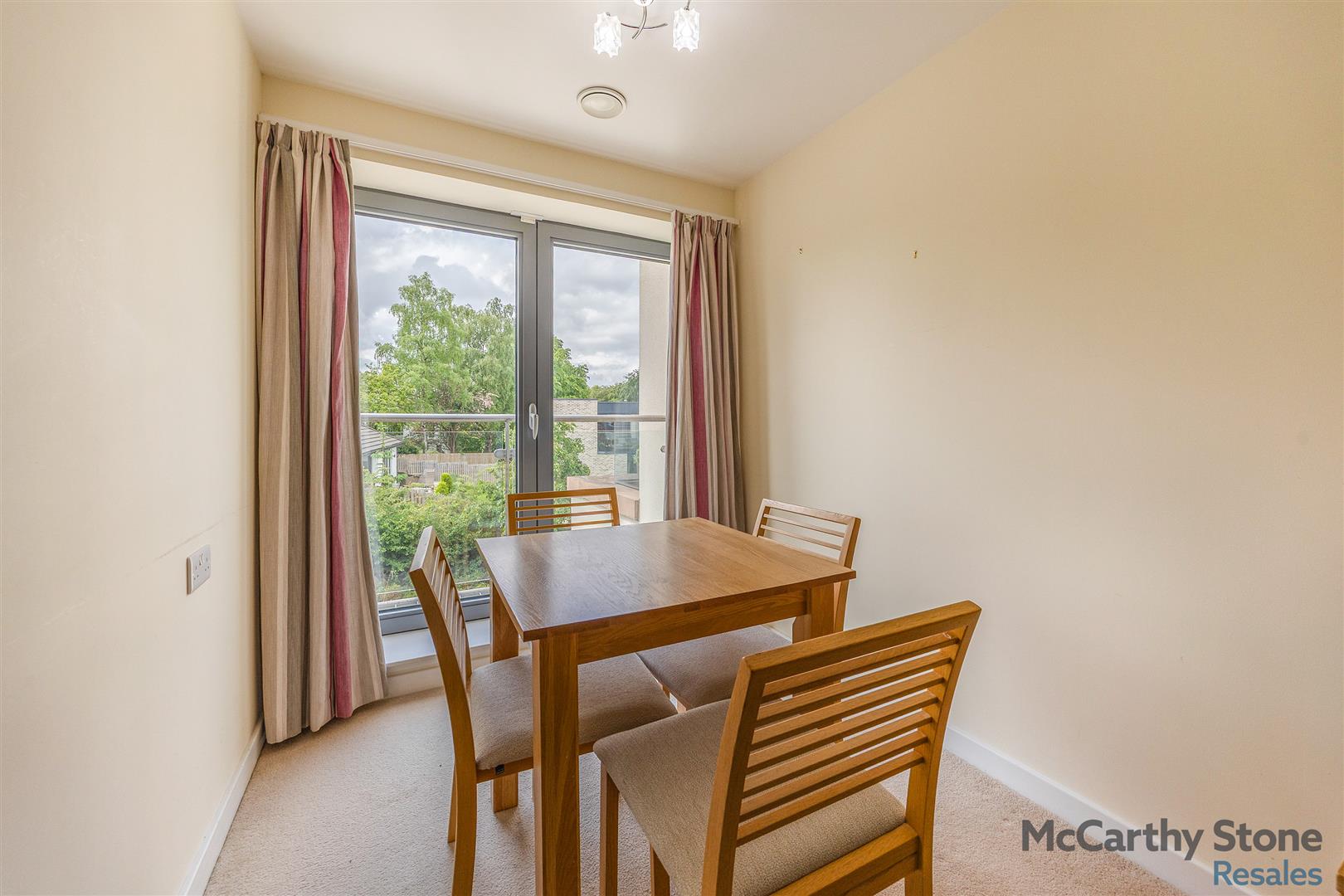 Merrilees Gate, 50 Baberton Avenue, Juniper Green, EH14 5DU