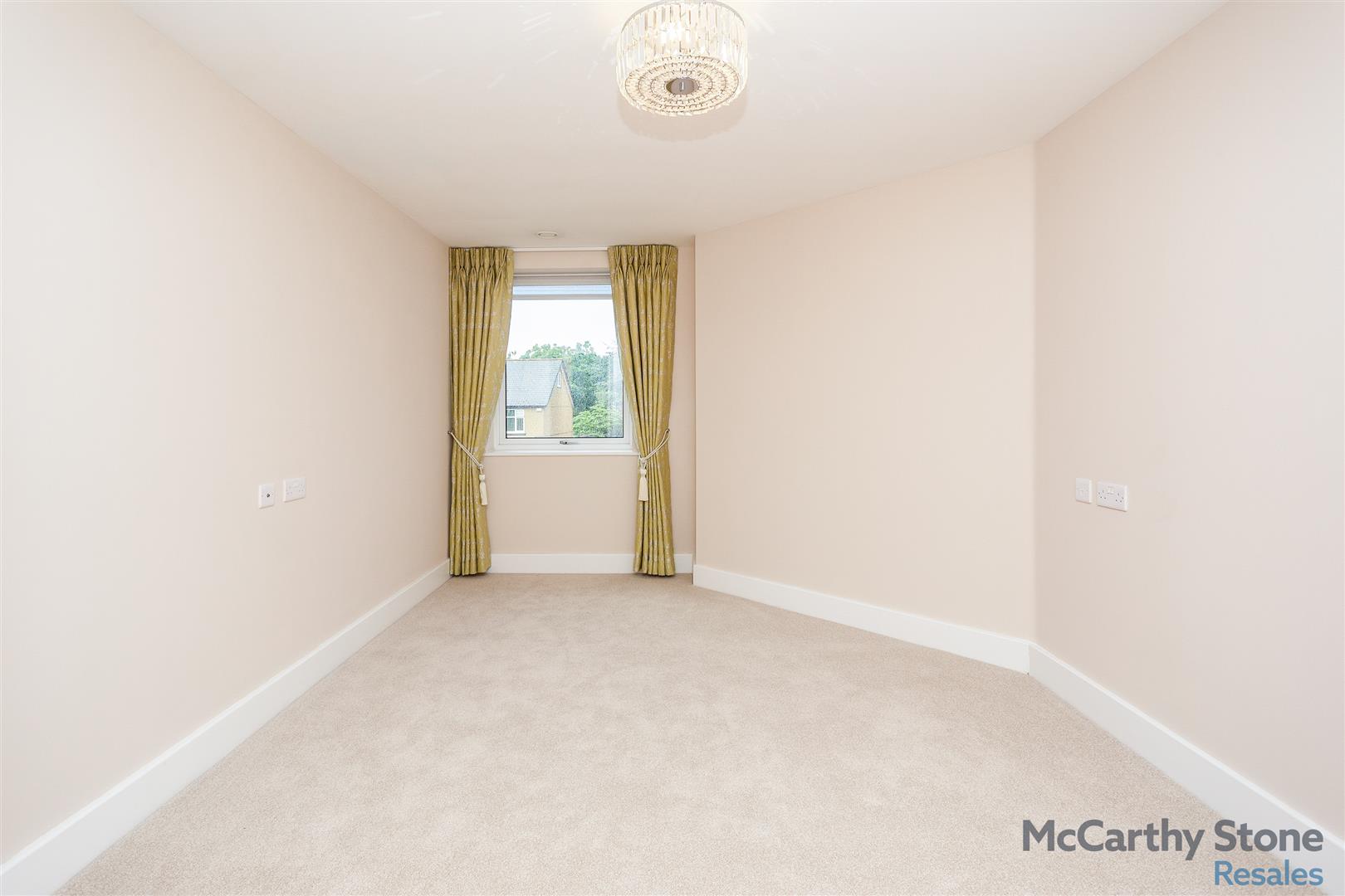 Josiah Drive, Ickenham