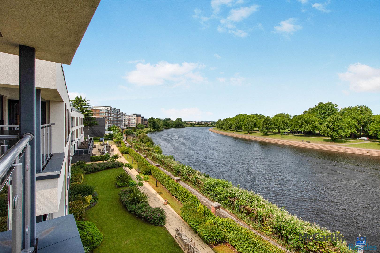 Wilford Lane, West Bridgford. Penthouse Apartment
