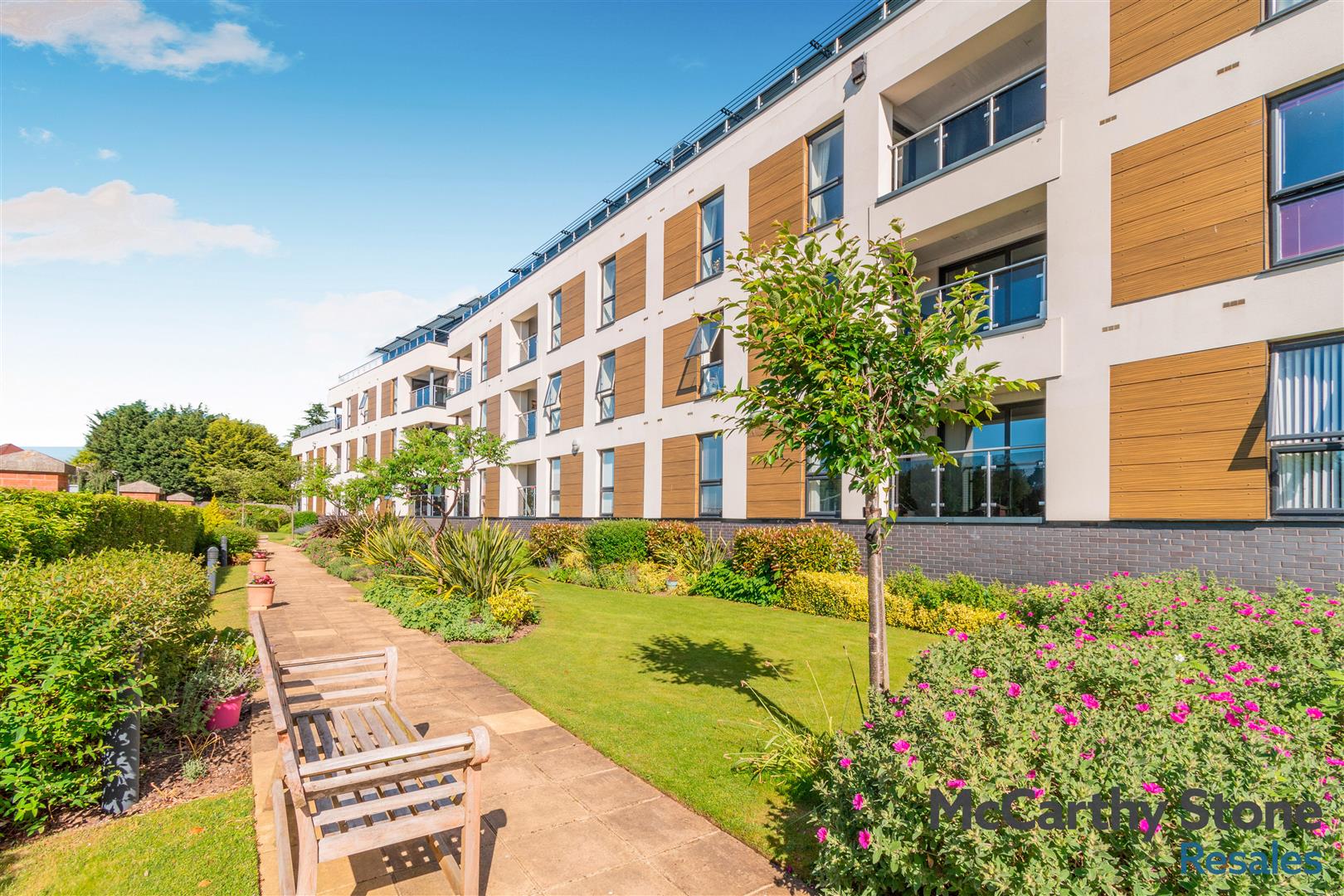 Wilford Lane, West Bridgford. Penthouse Apartment
