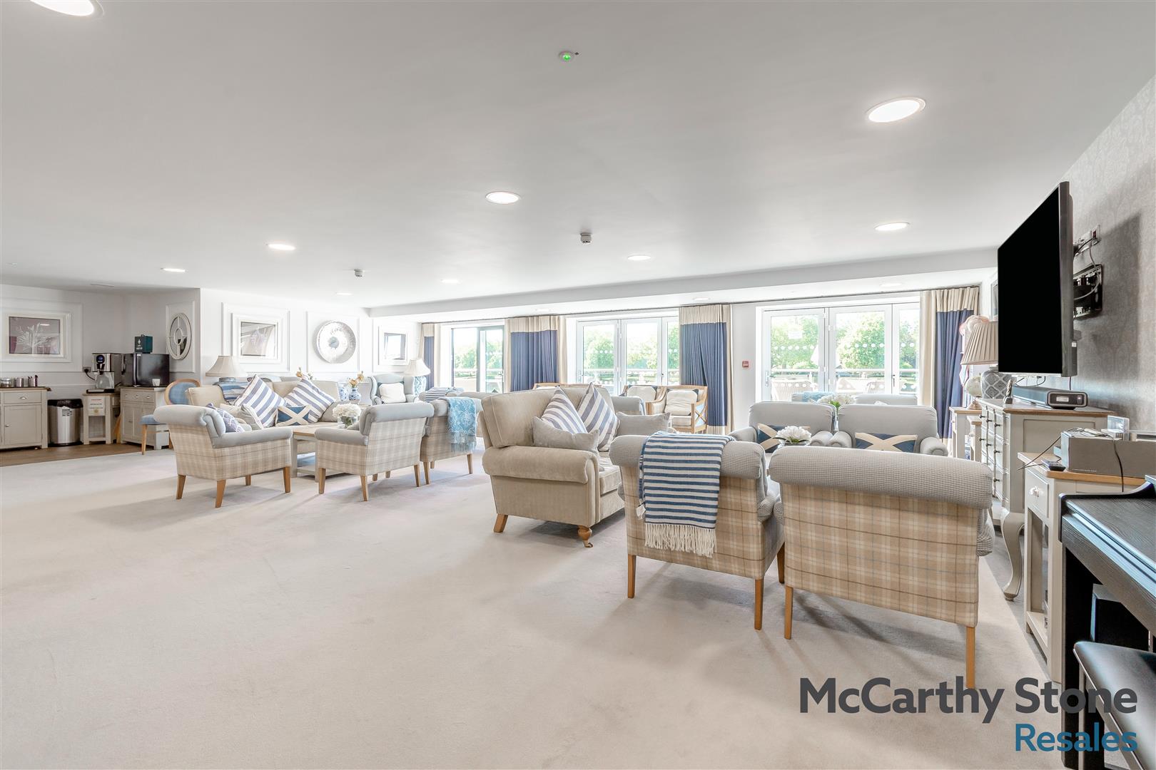 Wilford Lane, West Bridgford. Penthouse Apartment