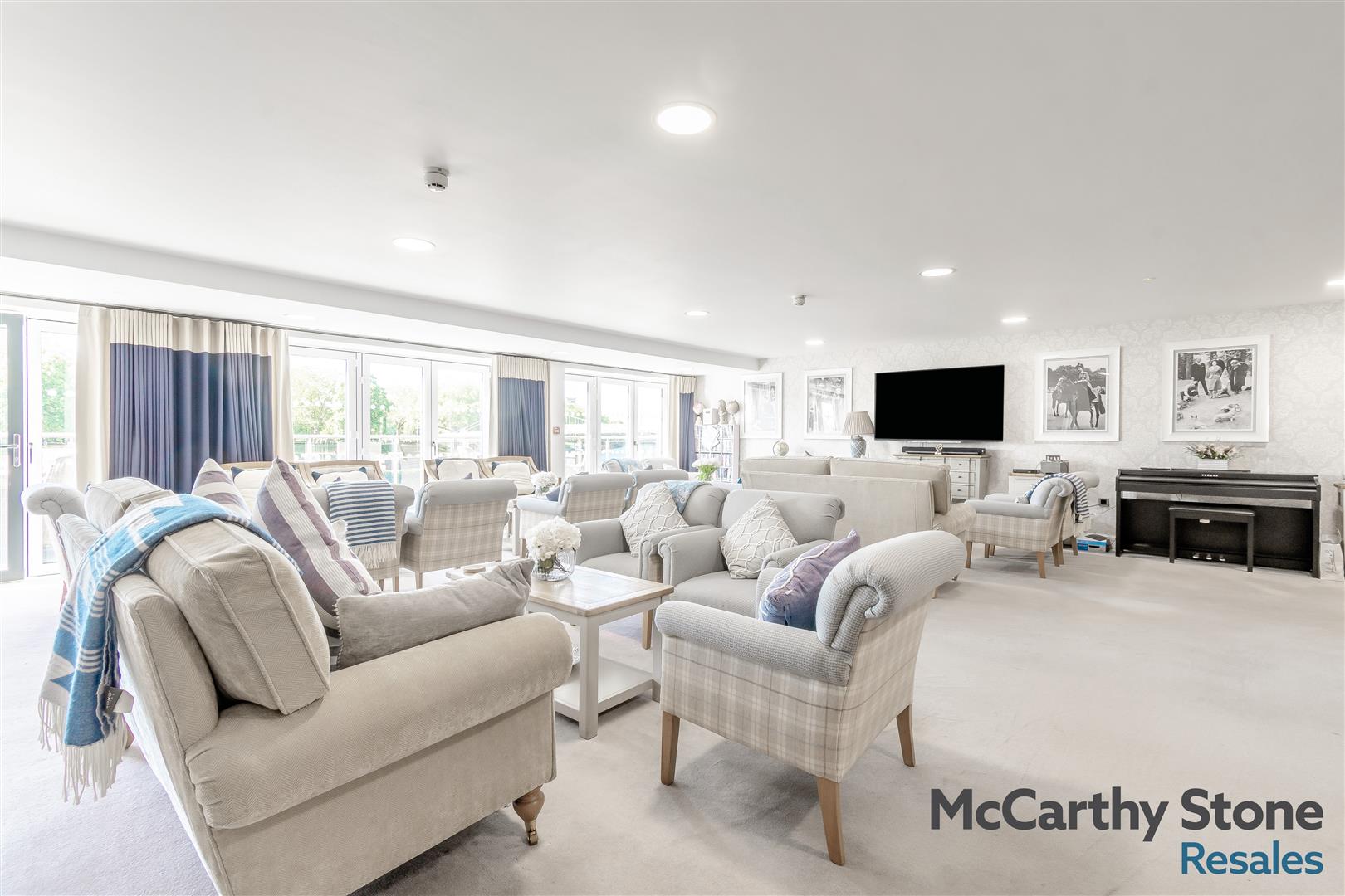 Wilford Lane, West Bridgford. Penthouse Apartment
