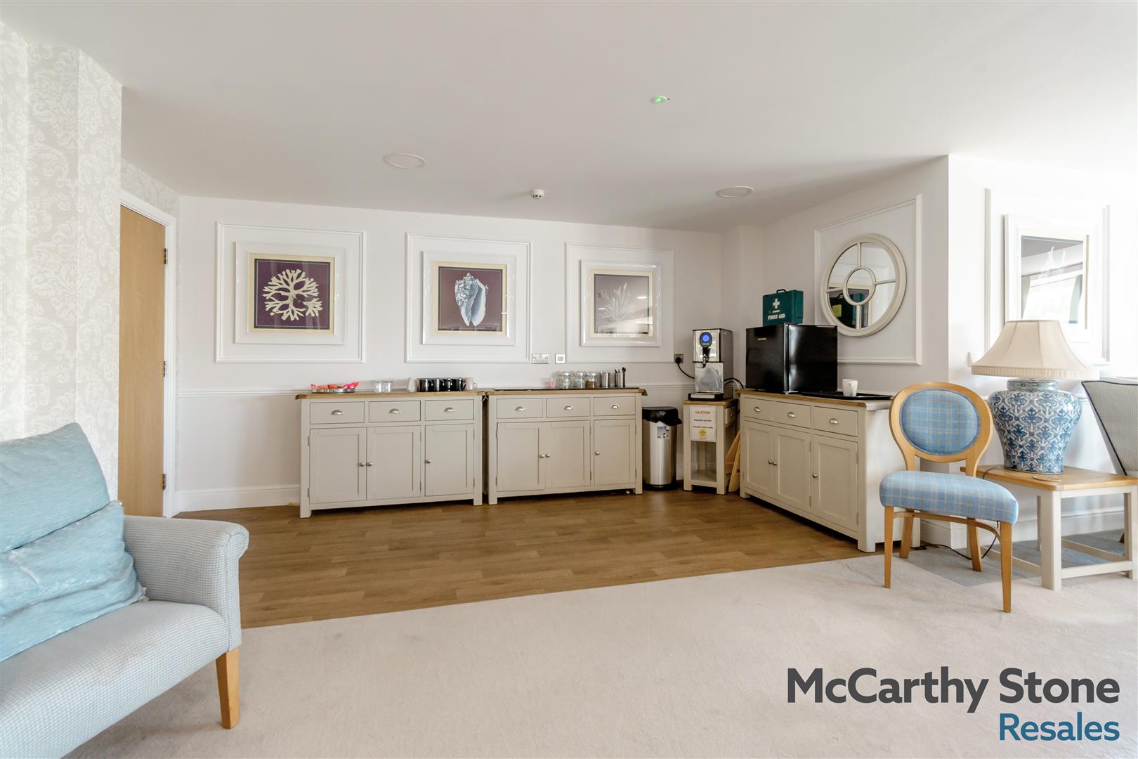 Wilford Lane, West Bridgford. Penthouse Apartment