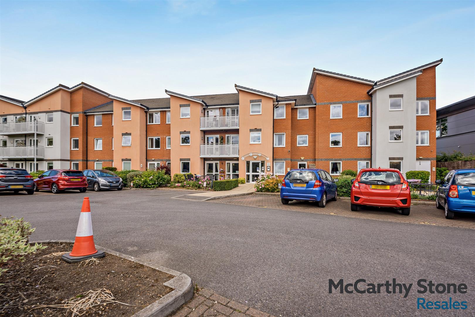 Benedict Court, Western Avenue, Newbury, Berkshire, RG14 1AR