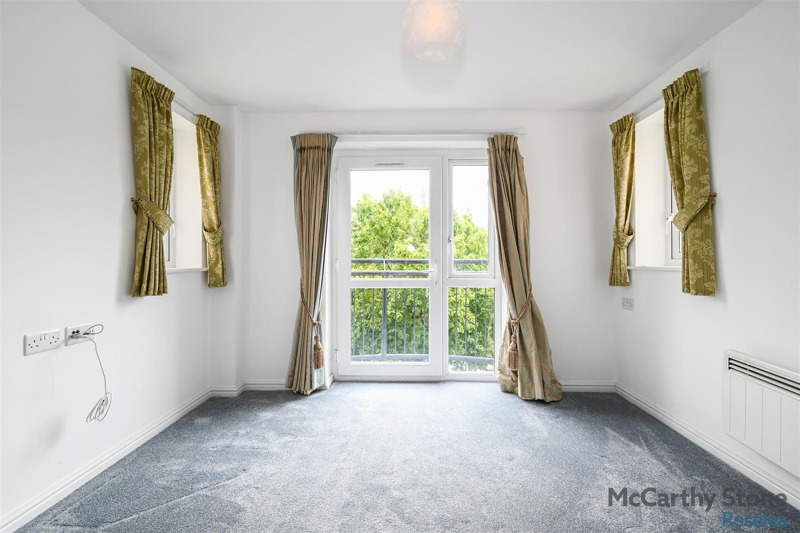 Farringford Court, Avenue Road, Lymington, Hampshire, SO41 9PA