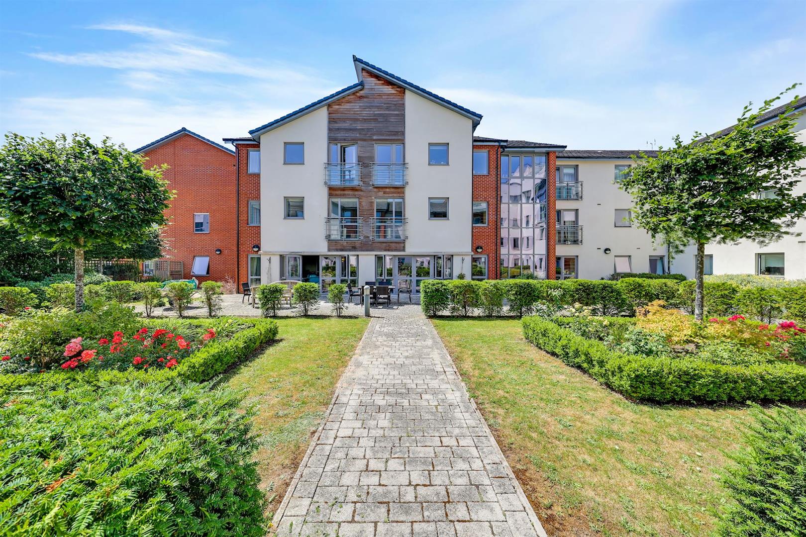 Fleet Road, Fleet, GU51 3FS