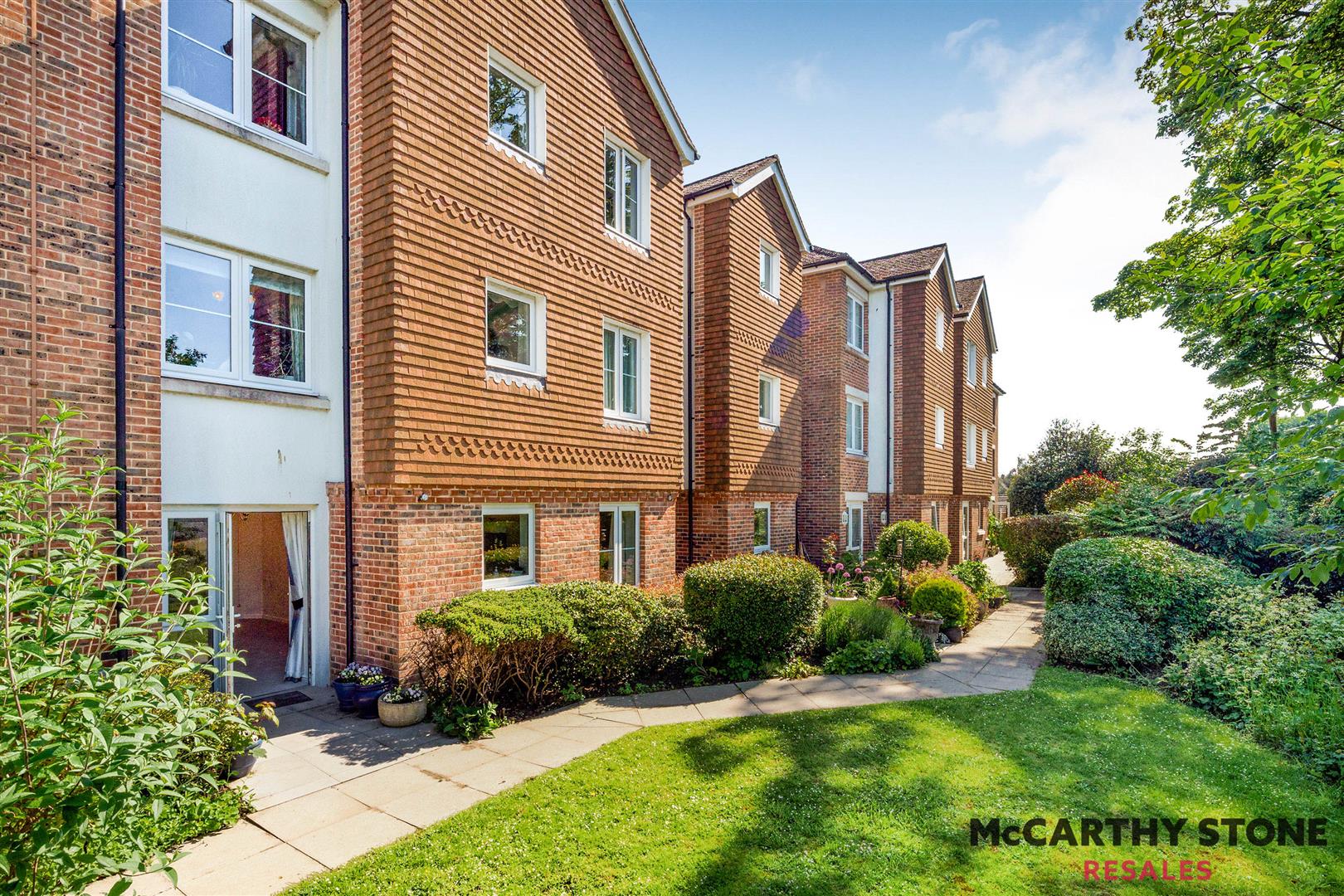 Portman Court, Grange Road, Uckfield, East Sussex,TN22 1FD