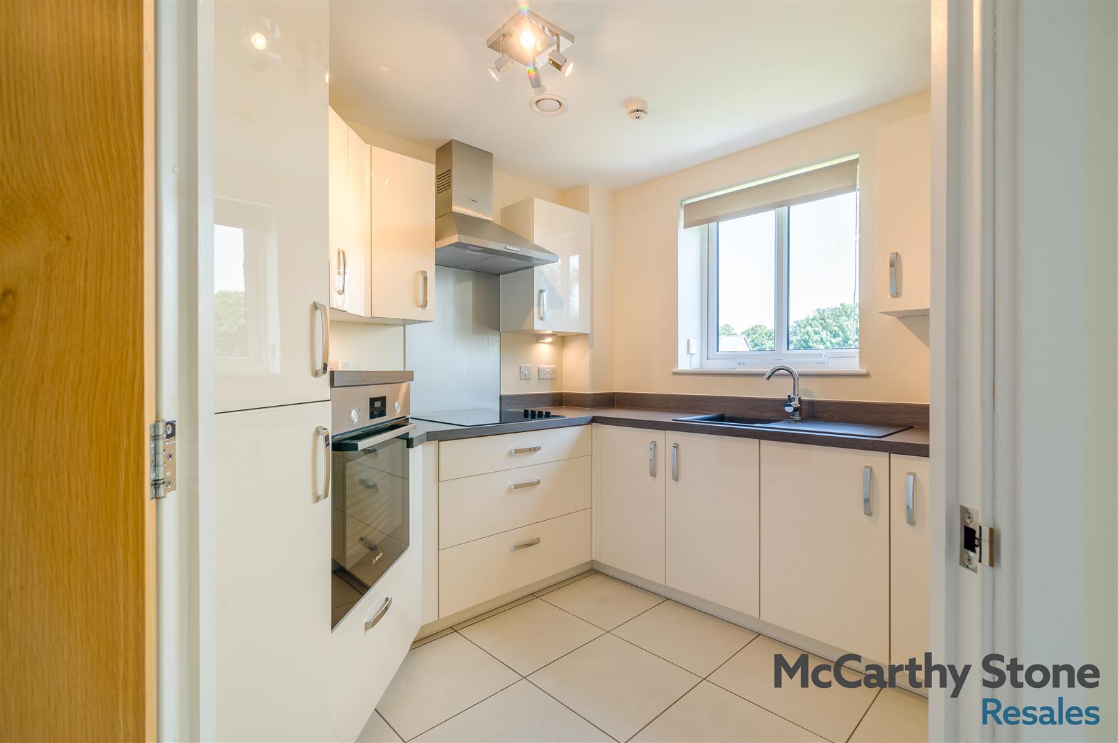 Llys Isan, Ilex Close, Llanishen, Cardiff, CF14 5DZ