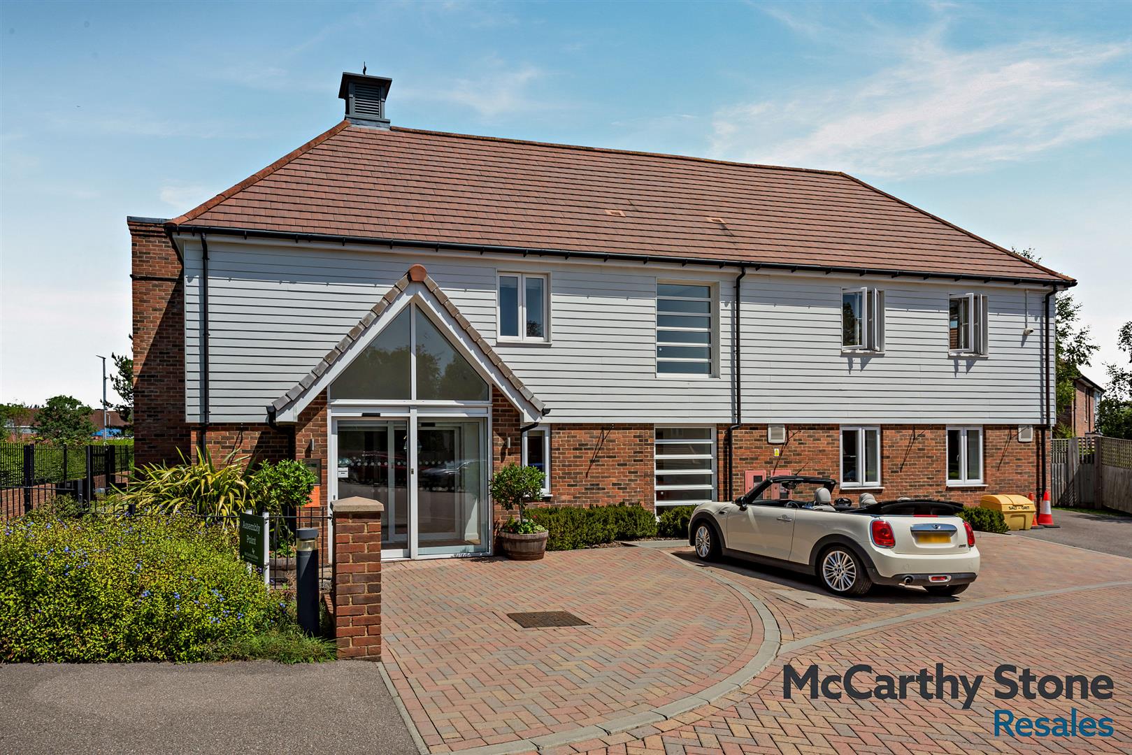 Oak Tree Court, Smallhythe Road, Tenterden, Kent, TN30 7EQ