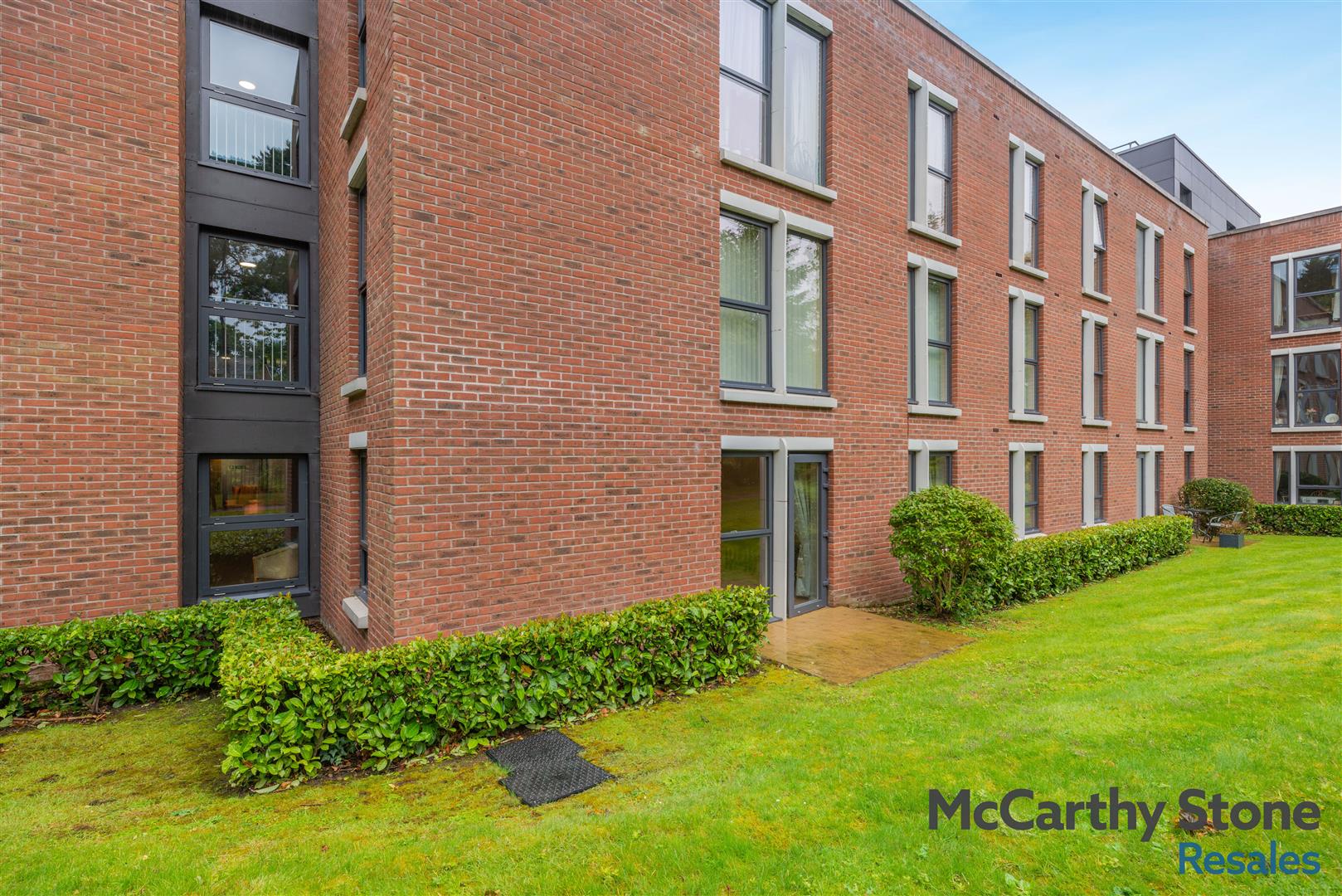 Glenhills Court, Little Glen Road, Glen Parva, Leicester, LE2 9DH