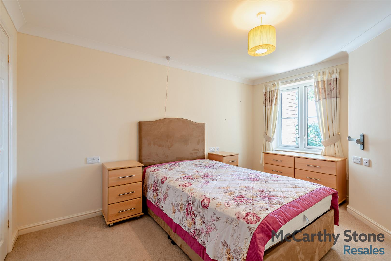 Portman Court, Grange Road, Uckfield, East Sussex, TN22 1FD