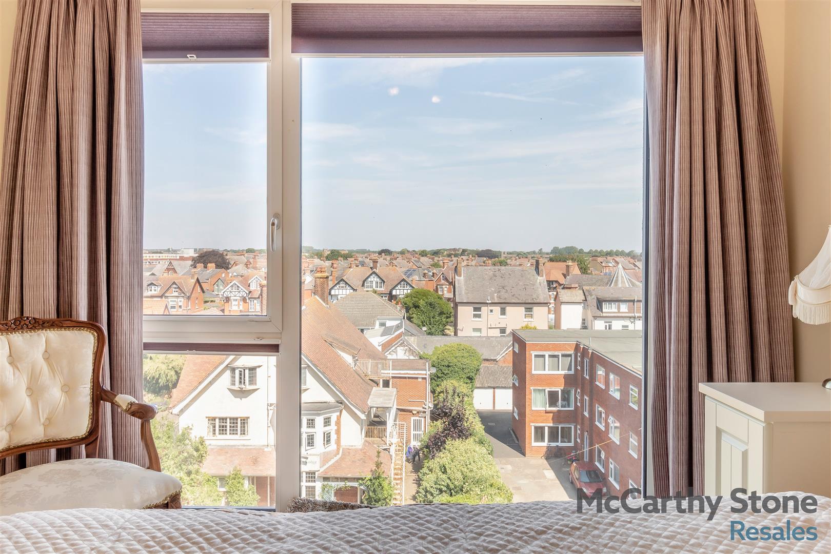 Pavilion Court, Hamilton Gardens, Felixstowe, IP11 7FA